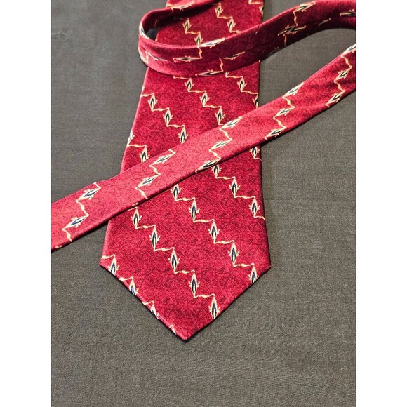 Bill Blass Black Label Mens Silk Tie Red & Gold Zigzag Pattern - Picture 8 of 8